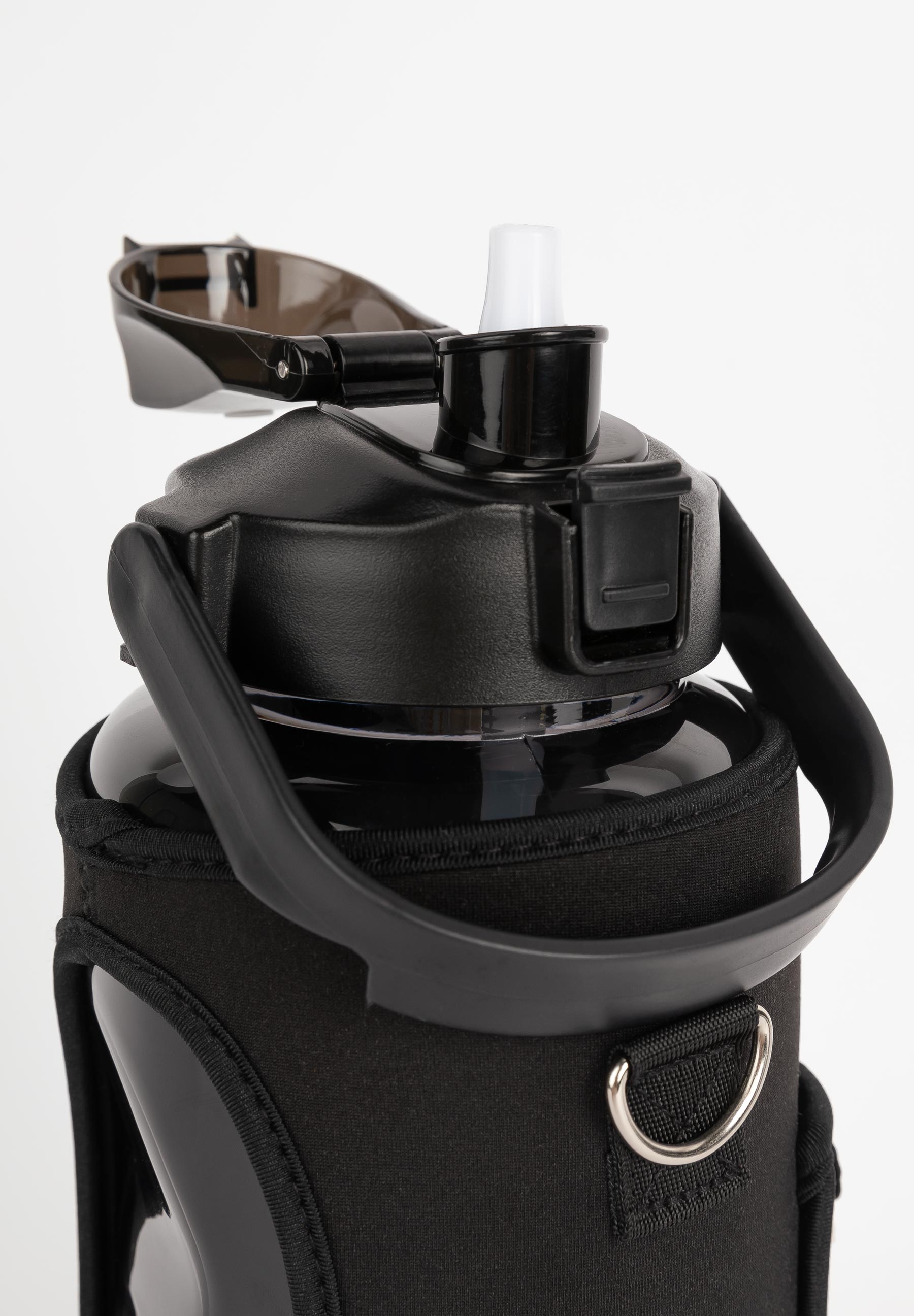 Gorilla Wear Water Bottle With Sleeve 2L - Black