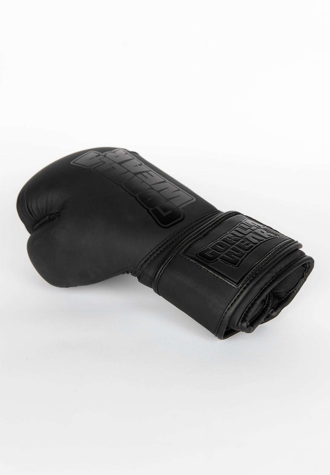 Gorilla Wear Kodiak Boxing Gloves - Black